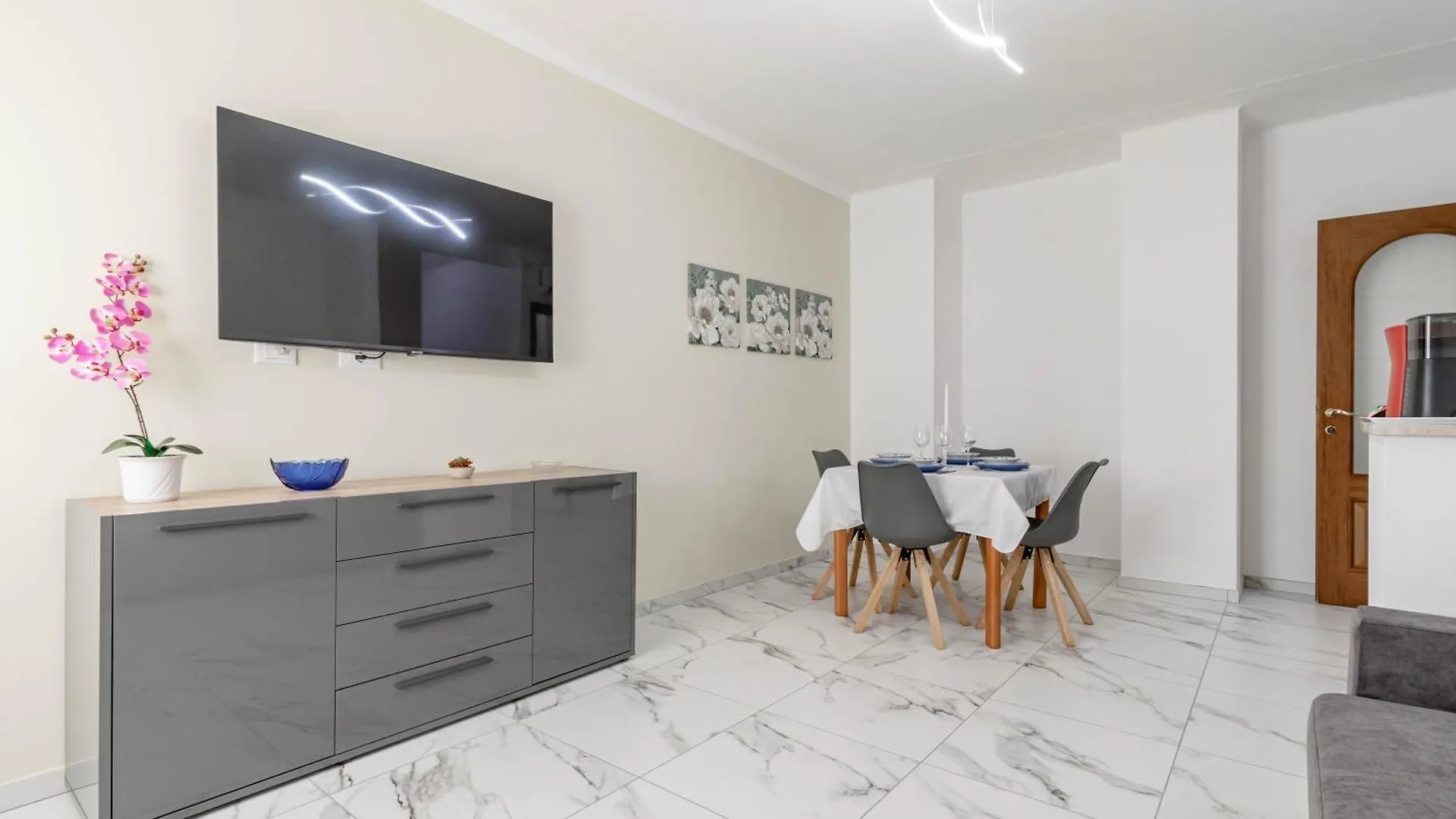 H11 Destinazione Mare Centro - Spiagge Apartment Arma di Taggia Italy